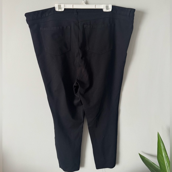 Torrid Bombshell Skinny Ponte Pant Black Sz 22 - Picture 5 of 11